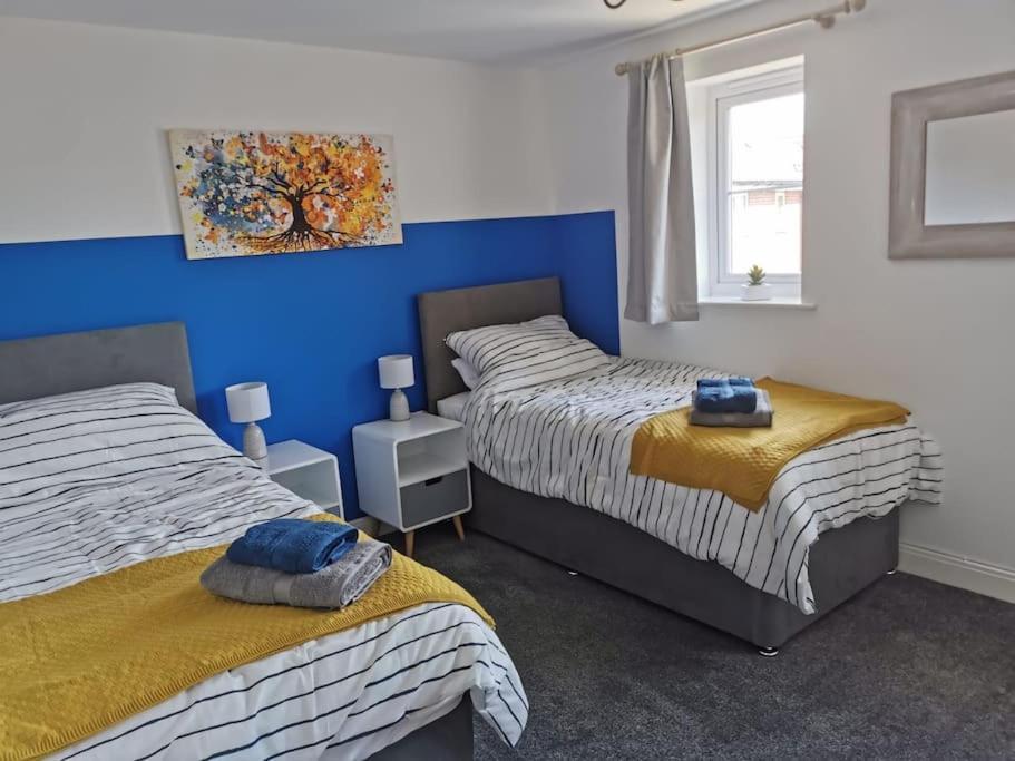 Modern Roomy 3 Bedroom Home เพอร์ชอร์ ภายนอก รูปภาพ